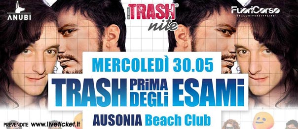 Trash prima degli esami all'Ausonia Beach Club di Trieste